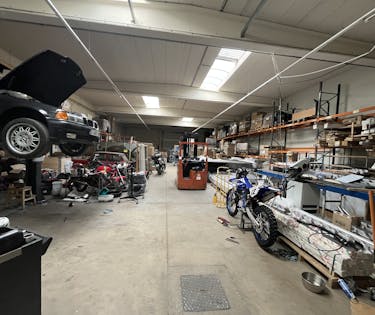 Magazijn (540 m²) op toplocatie te huur in Zaventem