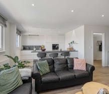 Gerenoveerd appartement met 2 slaapkamers en garagebox nabij centrum Hasselt