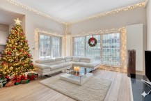 Duplex apartment 2 bedrooms in Brussels Rue Royale