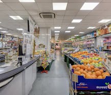 Handelspand 537m² met parking te koop op de Pauwengraaf