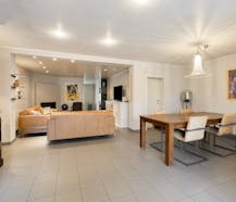 Goed gelegen stadswoning met 3 of 4 slaapkamers, tuin en garagebox