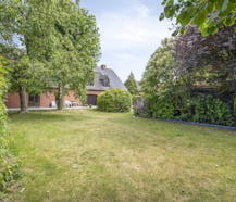 Unieke open bebouwing of kangoeroewoning met 10 slaapkamers te koop in Roeselare