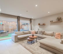 Recente woning met 4 slaapkamers te koop in Knokke-Heist