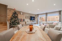 Recente woning met 4 slaapkamers te koop in Knokke-Heist