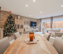 Recente woning met 4 slaapkamers te koop in Knokke-Heist