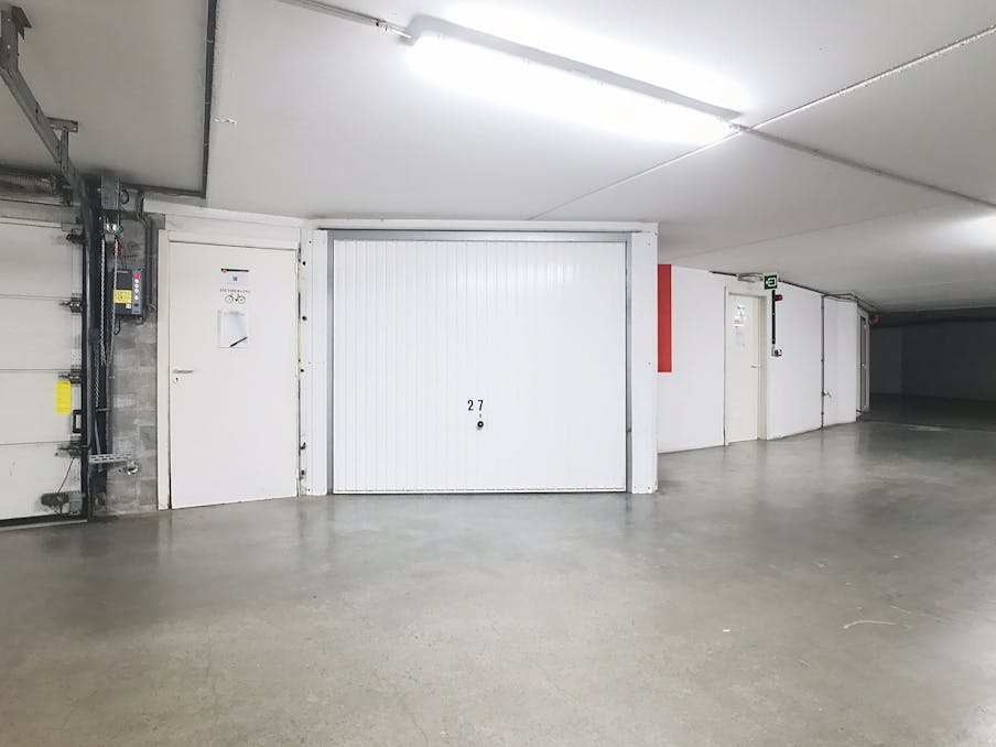 Zeer ruime garagebox vlakbij centrum Middelkerke!