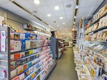 Goed draaiende dagbladhandel op de winkelstraat van Maaseik te koop