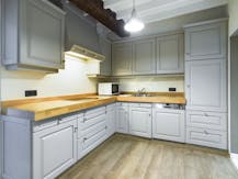 Goed draaiende dagbladhandel op de winkelstraat van Maaseik te koop