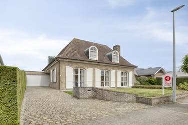 Villa te koop in Boezinge met 5 kamers en garage