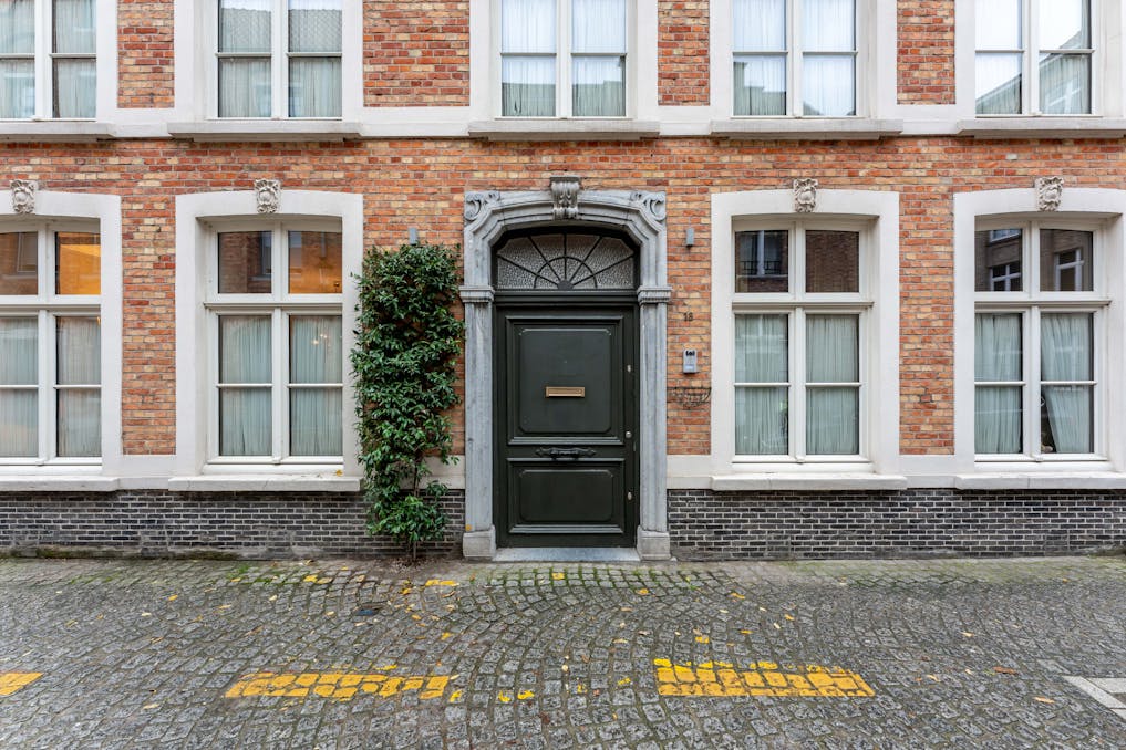 Charmant, instapklare herenhuis (°2007) op toplocatie in Brugge