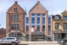 Twee aanpalende gebouwen te koop in het centrum Ieper