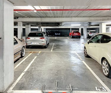 Staanplaats te huur in residentie Ijsfabriek - Strombeek