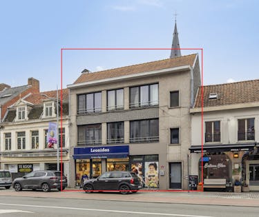 Opbrengsteigendom te koop in centrum van Eeklo