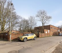 Te renoveren Industrieel gebouw in Noeveren 257 te Boom
