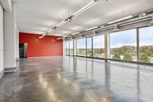 Kantoren met een fantastische zichtlocatie te huur nabij het Klaverblad 