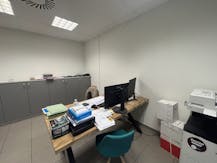 Kantoor te huur van ca. 245 m² te huur in Waregem.