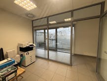 Kantoor te huur van ca. 245 m² te huur in Waregem.