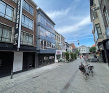 Casco handelspand van ca. 140 m² te huur in hartje Hasselt