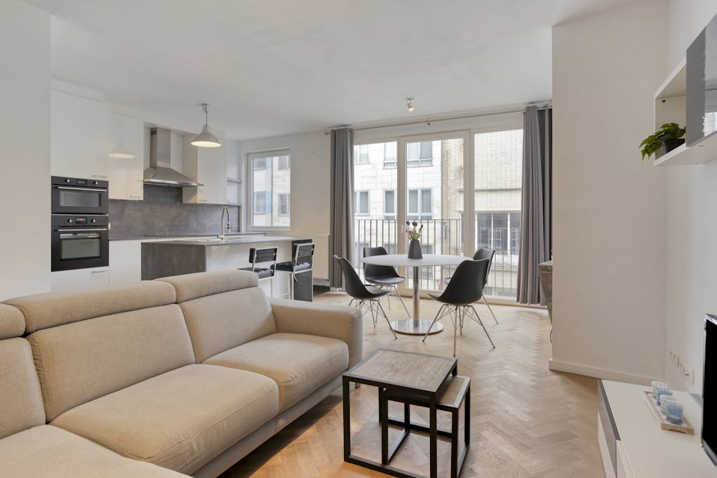 Appartement met twee slaapkamers en terras te koop Antwerpen