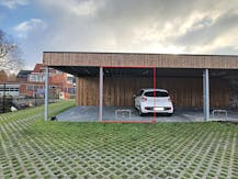 3 overdekte autostaanplaatsen te koop in het centrum van Wuustwezel