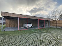 3 overdekte autostaanplaatsen te koop in het centrum van Wuustwezel