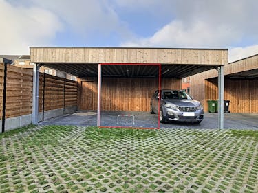 3 overdekte autostaanplaatsen te koop in het centrum van Wuustwezel