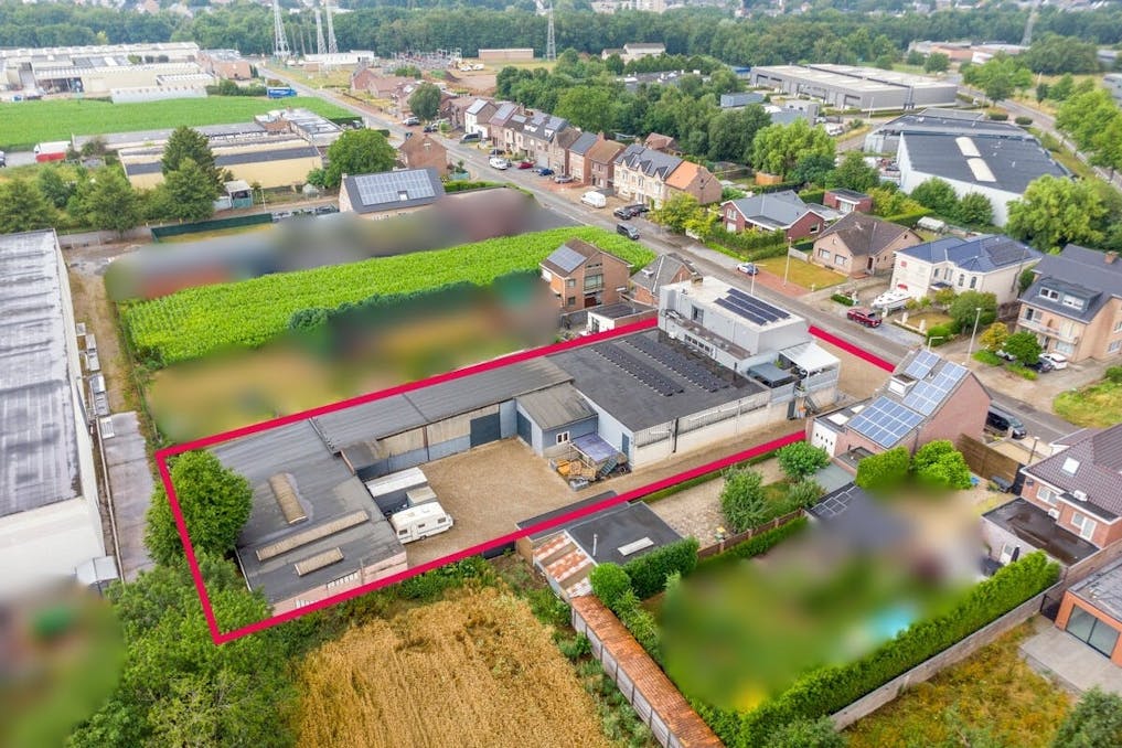 Handelspand met woonst te koop in Lanaken