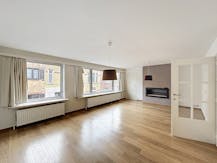 Ruim twee slaapkamer appartement aan de stadsrand van Gent.