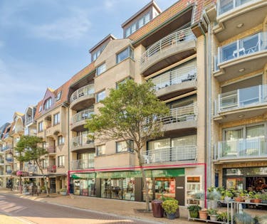Handelspand te koop op topligging in Kerkstraat in Wenduine