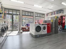 Handelspand  van ca. 326 m² te koop in Antwerpen