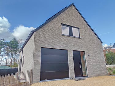 Nieuwbouwwoning te huur in centrum van Anzegem