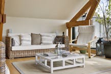 Ruim, lichtrijk appartement met twee slaapkamers te koop in Brugge