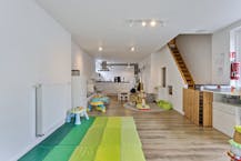 Handelspand/huis met mogelijkheden te koop in Schoten