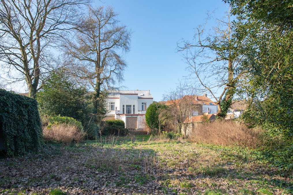 Te renoveren herenwoning te koop te Gistel