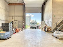 KMO-unit / bedrijfsruime in Stabroek - 363m² & 4 parkings