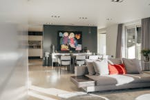 Instapklare villa met 5 slaapkamers en binnenzwembad te koop