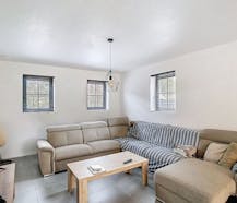 Woning met 3 slaapkamers, tuin en autostaanplaats in Woesten