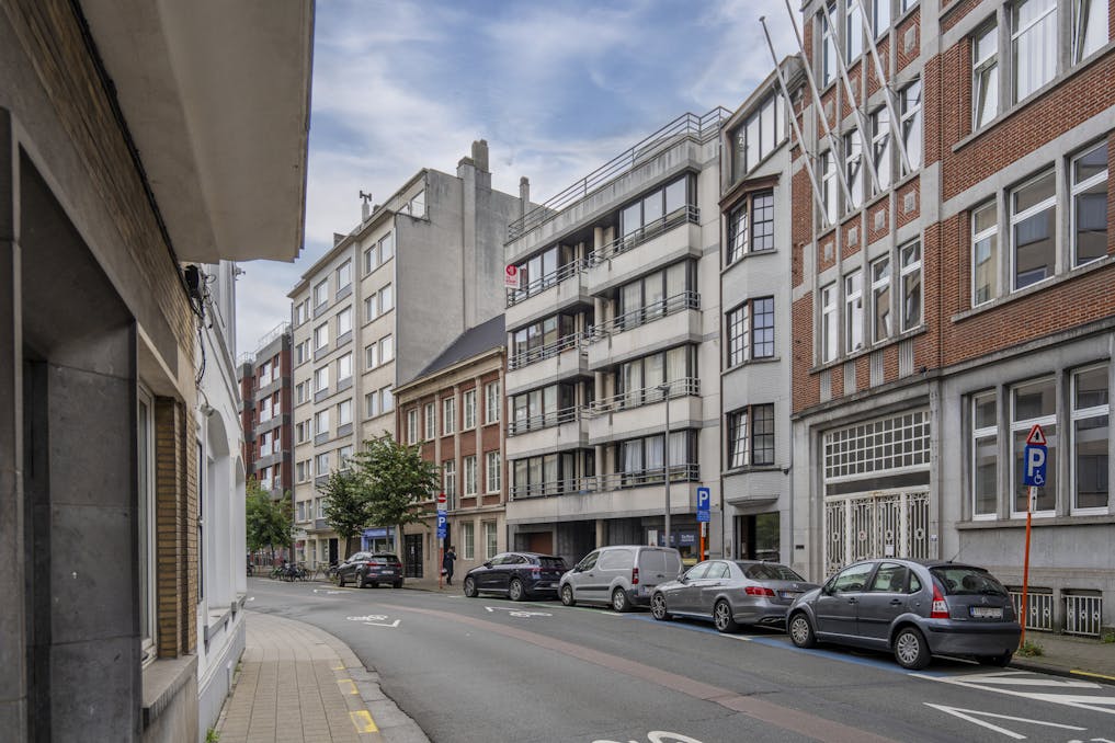 Te koop: lichtrijk 2-slaapkamerappartement in Kortrijk