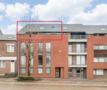 Lichtrijk & instapklaar duplex-appartement nabij Genk-Centrum
