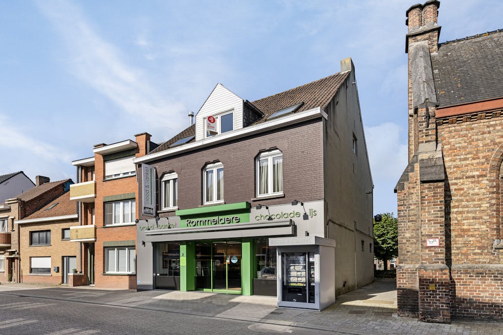 Handelspand met woonst en atelier in Ruddervoorde