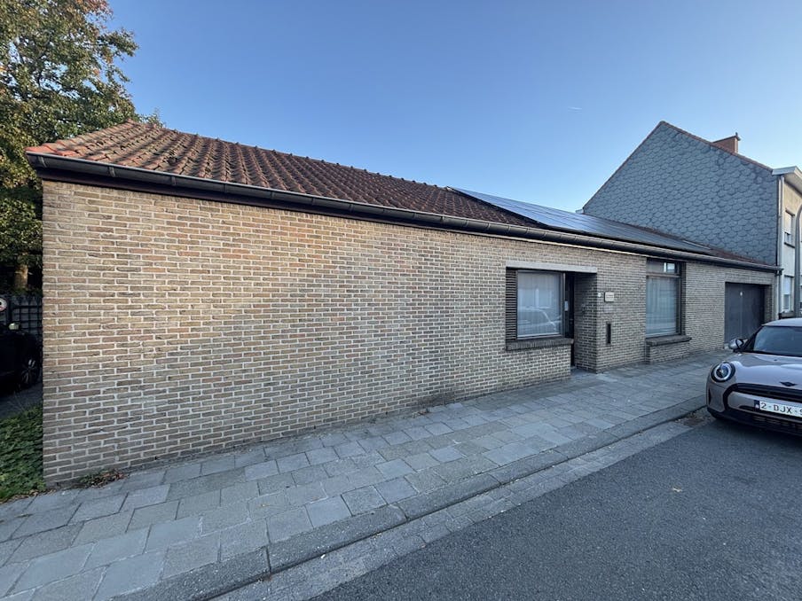 Praktijkruimte te huur in Heule.