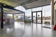 Commerciële eigendom met woonst te koop te Roeselare