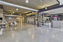 Commerciële eigendom met woonst te koop te Roeselare