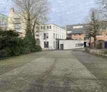Commercial building with storage/basement in the center of Roeselare