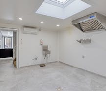 Handelspand van ca. 62 m² met woonst in centrum Lauwe