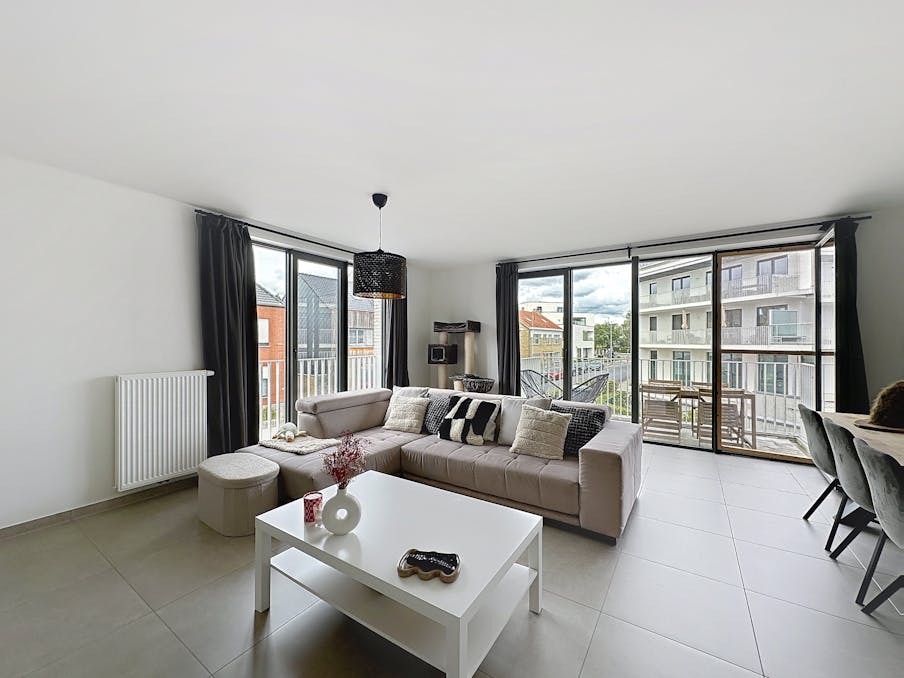 Appartement met 2 slaapkamers en prachtig terras te huur in Sint-Michiels