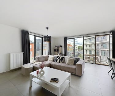 Appartement met 2 slaapkamers en prachtig terras te huur in Sint-Michiels