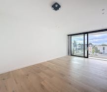 Modern appartement aan De Leie te huur in Sint-Eloois-Vijve