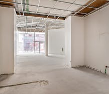 Handelspand (122 m²) te huur op toplocatie in hartje Gent