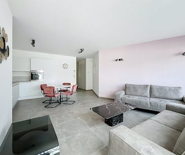 Instapklaar gelijkvloers appartement met 2 slaapkamers in Sint-Stevens-Woluwe
